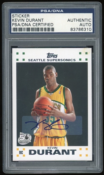 Kevin Durant Signed #2 2007 Topps Rookie RC (PSA/DNA Encapsulated)