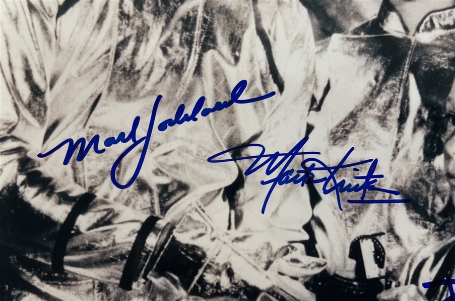 Lost In Space: Cast Signed 11 x 14 Photograph (4 Sigs)(Beckett/BAS)
