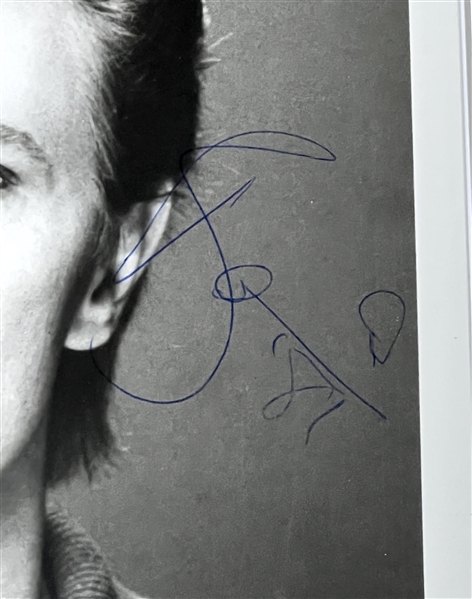 David Bowie 1981 Signed 8” x 10” Original RCA Records Promo Photo (PSA Encapsulated) 
