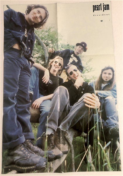 Pearl Jam: Eddie Vedder Signed Dissident 7” 45 Record Poster Sleeve (John Brennan Collection) (JSA Authentication) 