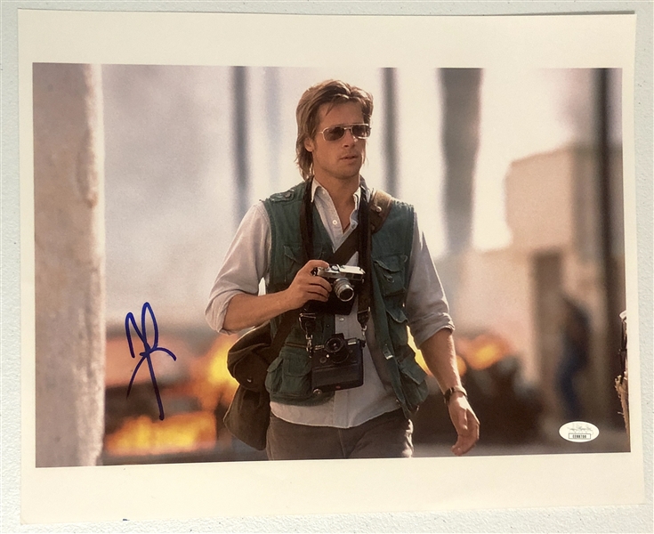Brad Pitt In-Person Signed 14 x 11 Photo (John Brennan Collection) (JSA Authentication) 