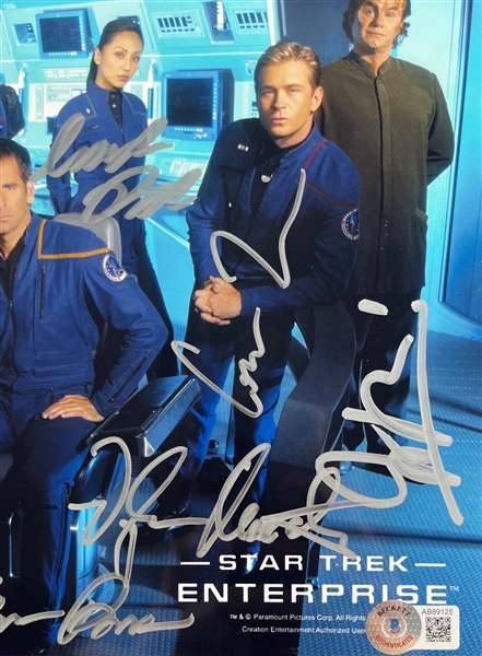 Star Trek: Cast Signed 8 x 10 Color Photograph (8 Sigs)(Beckett/BAS)