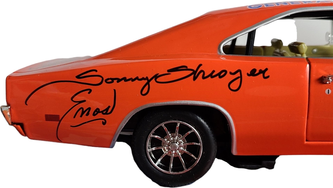 Dukes of Hazzard Cast Autographed 1:18 Scale Die-Cast General Lee Car (9 Sigs)(Beckett/BAS)(Celebrity Authentics)