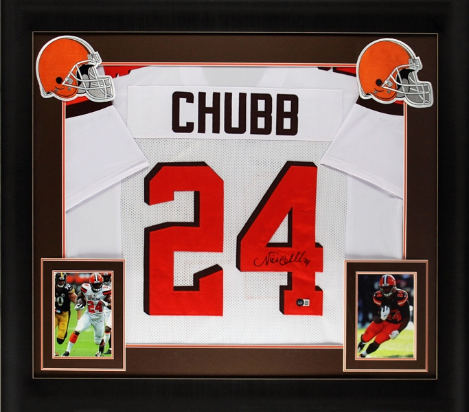Nick Chubb Signed Cleveland Browns Jersey in Custom Framed Display (Beckett/BAS)