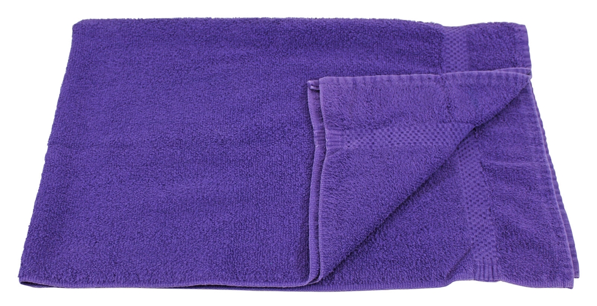 Michael Jordan Game Worn Towel from Historic Game 6 of 1998 NBA Finals - Jordan's Last Game with The Bulls! (Sports Investors LOA & Affidavit)