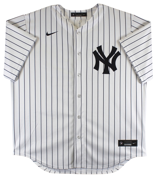 Mariano Rivera Signed NY Yankees Jersey (Beckett/BAS)