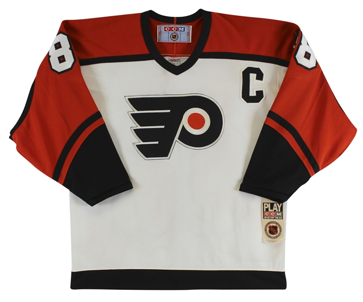 Eric Lindros Signed Philadelphia Flyer CCM Jersey (Beckett/BAS)