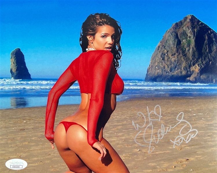 Vida Guerra Signed 8 x 10 Color Photo (JSA)