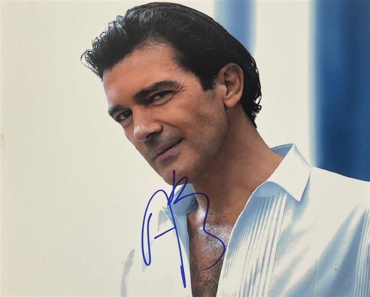 Antonio Banderas Signed Photograph (Third Party Guaranteed)