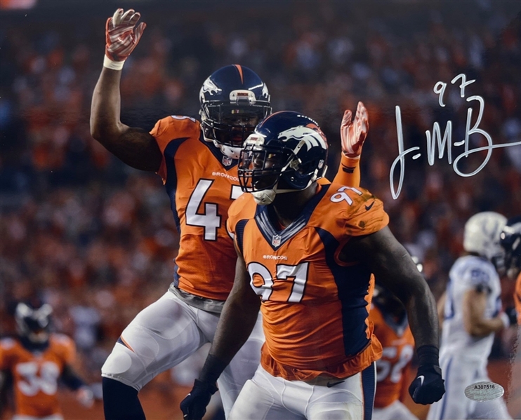 Malik Jackson Signed 8 x 10 Photograph (Schwartz Sports)