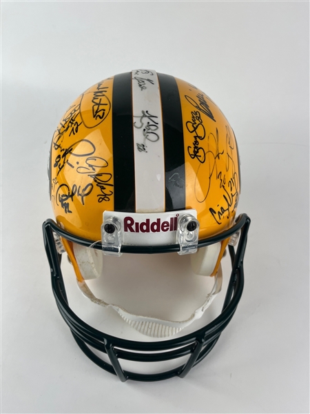 1996 Super Bowl Champions Green Bay Packers Team Signed Helmet (42/Sigs) (Beckett/BAS LOA) 