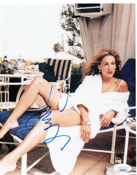 Sarah Jessica Parker Signed 8" x 10" Color Photo (JSA)