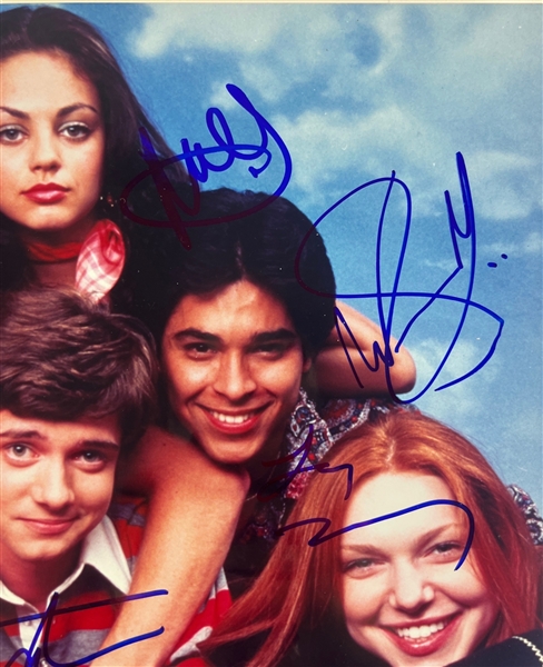 That 70s Show: Cast Signed 8 x 10 Photo (6 Sigs)(Beckett/BAS)