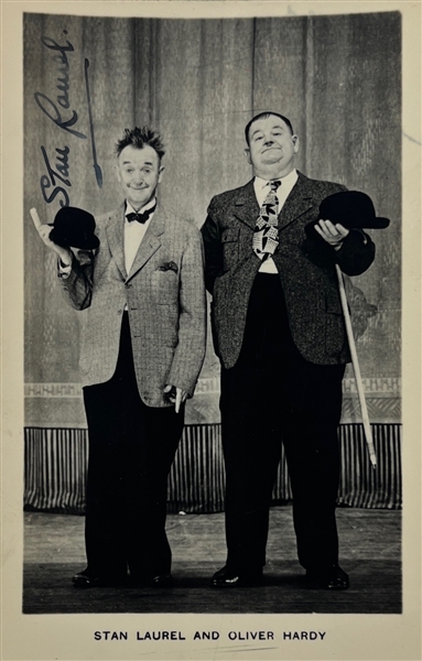 Stan Laurel & Oliver Hardy Signed 3.5 x 5.5 Postcard (Beckett/BAS LOA)