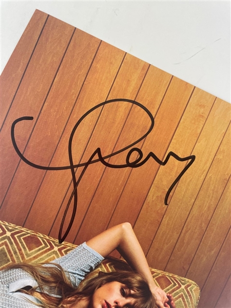 Taylor Swift Signed 12 x 12 Photo Insert (JSA)