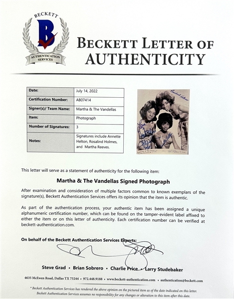 Martha and The Vendellas Desirable Signed 10.5 x 12.5 Limited Edition Photo (Beckett/BAS LOA)