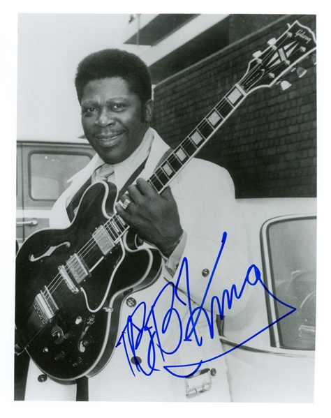 BB King Signed 8 x 10 Photo (ACOA Authentication)