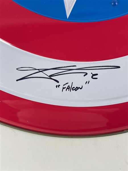 Captain America: Cast Signed Shield (13/Sigs) (Beckett/BAS)