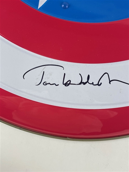 Captain America: Cast Signed Shield (13/Sigs) (Beckett/BAS)