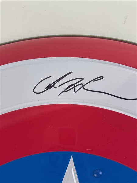 Captain America: Cast Signed Shield (13/Sigs) (Beckett/BAS)