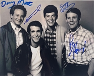 HAPPY DAYS: Cast Signed Photograph (4/Sigs) (Third Party Guaranteed)