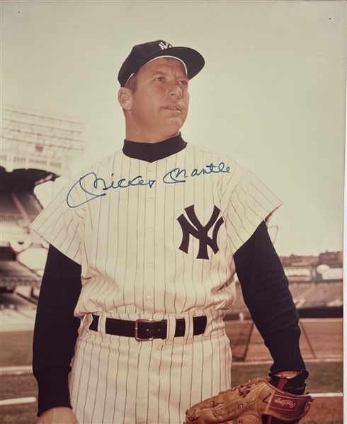 Mickey Mantle Signed 14" x 17" Photo (Third Party Guaranteed)