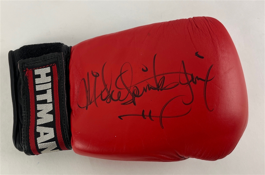 Michael Spinks Signed Hitman Boxing Glove (Beckett/BAS)