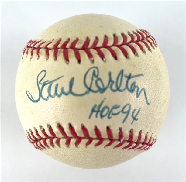Steve Carlton Signed ONL Baseball w/ "HOF 94" Inscription (Third Party Guaranteed)