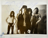 AC/DC Vintage Group Signed 8" x 10" Photo w/ Bon Scott! (5 Sigs)(Epperson/REAL)