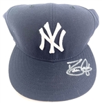 David Justice Signed Yankees Baseball Cap (Fleer)