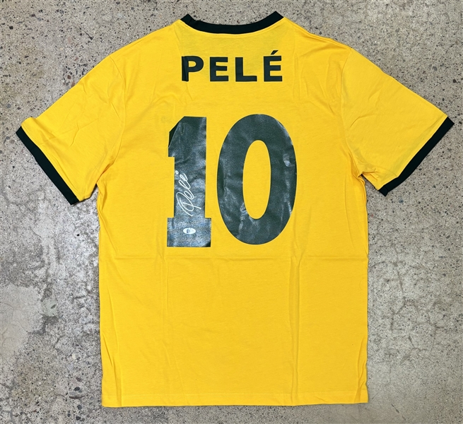 Pele Signed Brazil Style Soccer Jersey (Beckett/BAS)