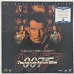 007: Pierce Brosnan Signed Tomorrow Never Dies LaserDisc Cover (Beckett/BAS)