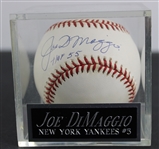 Joe DiMaggio HOF 55  Signed OAL Baseball (PSA/DNA)