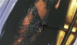 Cher Signed 8 x 10 Oscars Award Show Photo (Beckett/BAS)