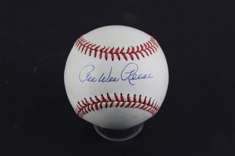 Pee Wee Reese Signed ONL Baseball (Beckett/BAS)