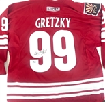 Wayne Gretzky Signed Coyotes NHL Hockey CCM Jersey (Beckett/BAS)